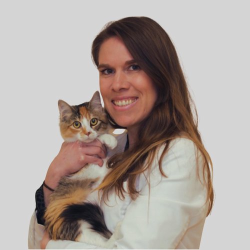 Dr. Chloe Raftery